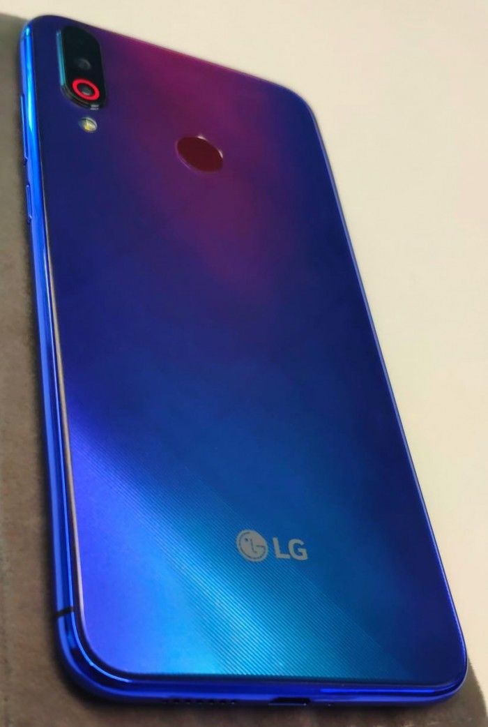LG W系列两款入门设备上线！
