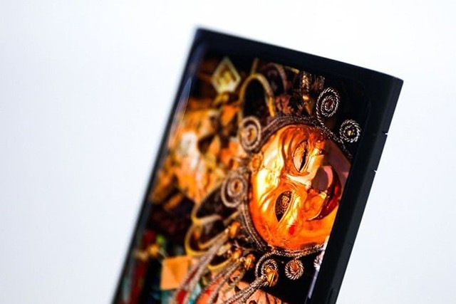 OPPO亮出屏下相机技术