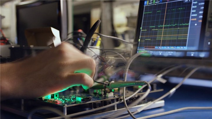 微软曝出次世代Xbox主机 性能强