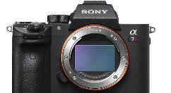 索尼会于月底推“三机一镜”