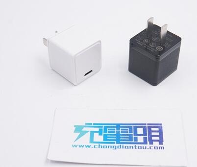 坤兴旗下18W迷你PD快充充电器问世