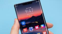 新设备华为Mate40 Pro曝光：屏幕定了