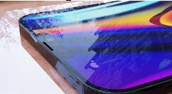 苹果拿下新专利 给无端口iPhone铺路