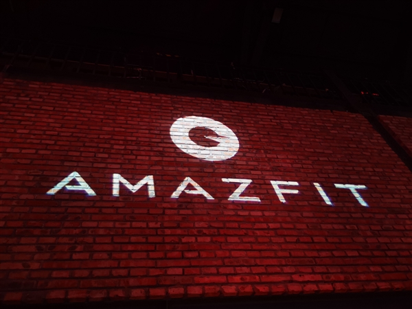 华米新品现身：耐刮擦能力提升