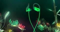 苹果官网新品上架：全身夜光耳机