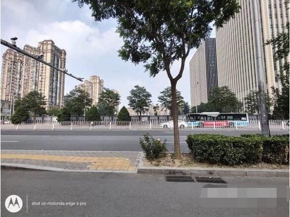 摩托罗拉edgespro怎么样?摩托罗拉edgespro手机介绍