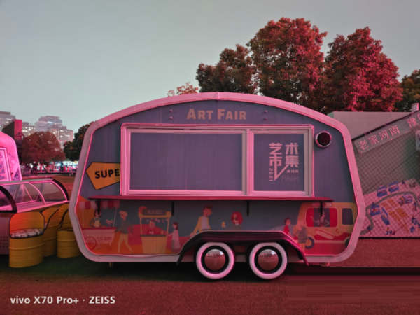 vivoX70Pro+拍夜景好看吗?vivoX70Pro+相机参数介绍