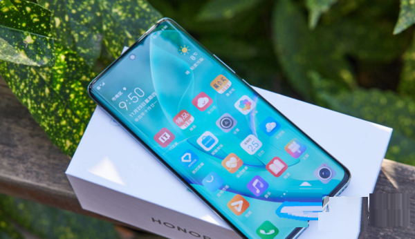 荣耀60Pro和hinova9Pro有什么不同?荣耀60Pro和hinova9Pro对比介绍