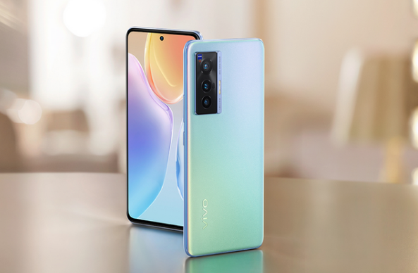 opporeno7Pro和vivoX70有哪些区别?opporeno7Pro和vivoX70配置区别介绍