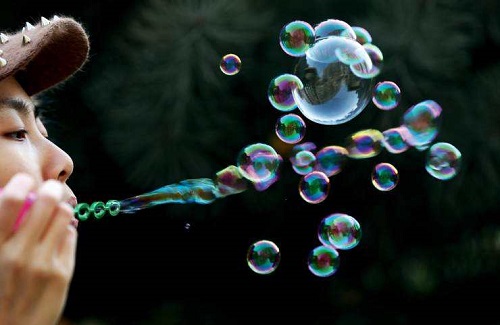 吹泡泡的时候,往水里加什么能吹得更大?支付宝蚂蚁庄园6月1日答案